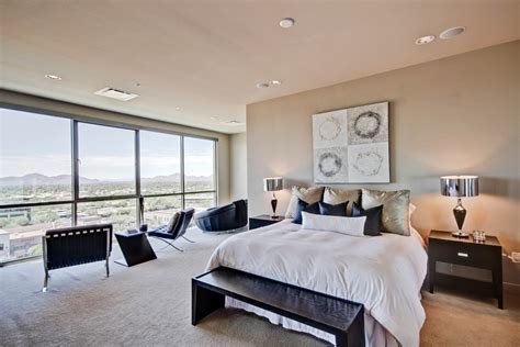 Master Penthouse/Decorations .